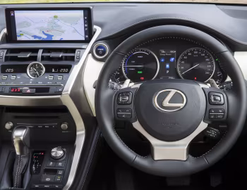 Передня панель Lexus NX 300h [Australia] '2017–21