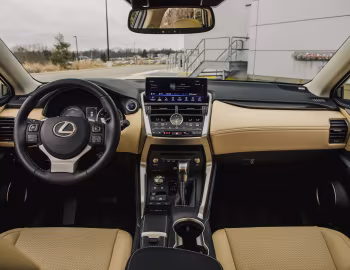 Передня панель 2018–21 Lexus NX 300h [North America] '2017–21