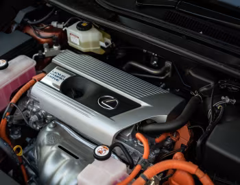 Під капотом Lexus NX 300h [Japan] '09.2017–10.2021