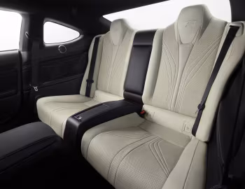 Интерьер 2015–19 Lexus RC F [North America] '2014–19