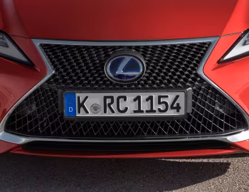 Lexus RC 300h [Worldwide] '2018–25