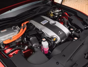 Під капотом Lexus RC 300h [Worldwide] '2018–25