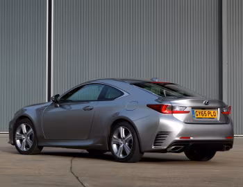 Lexus RC 300h [UK-spec] '2015–18