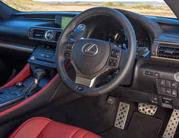 Передня панель Lexus RC F [UK-spec] '2014–19