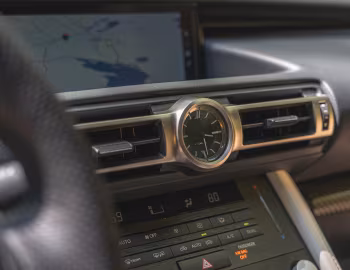Интерьер 2020–25 Lexus RC F [North America] '2019–25