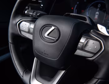 Интерьер 2023–н.в. Lexus RX 350 Premium [North America] '2022–н.в.