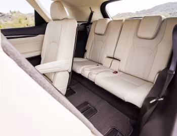 Интерьер 2018–19 Lexus RX 350L [North America] '2018–19