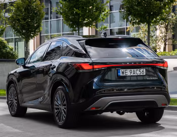 Lexus RX 450h+ [EU-spec] '2023–pr.