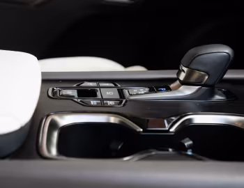 Intérieur Lexus RX 450h+ [EU-spec] '2023–pr.