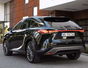 Lexus RX 450h+ [EU-spec] '2023–pr.