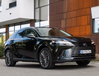Lexus RX 450h+ [EU-spec] '2023–pr.