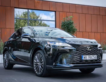 Lexus RX 450h+ [EU-spec] '2023–pr.