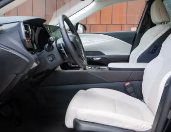 Intérieur Lexus RX 450h+ [EU-spec] '2023–pr.