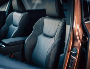 Інтэр'ер Lexus RX 450h+ AWD [Japan] '11.2022–н.ч.