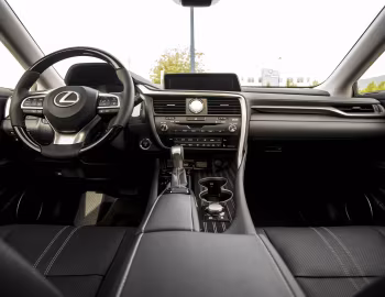Передня панель 2018–19 Lexus RX 450hL [North America] '2018–19