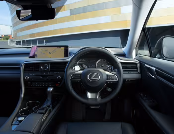 Передня панель Lexus RX 450hL [UK-spec] '2018–19