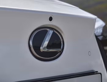 Логотип Lexus RZ 500e [South Africa] '2026