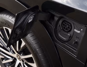 Lexus RZ 500e Luxury [EU-spec] '2025–pr.