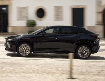 Lexus RZ 500e Luxury [EU-spec] '2025–pr.