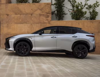 Lexus RZ 550e F SPORT [EU-spec] '2025–pr.