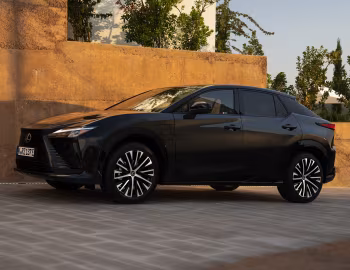 Lexus RZ 500e Luxury [EU-spec] '2025–pr.