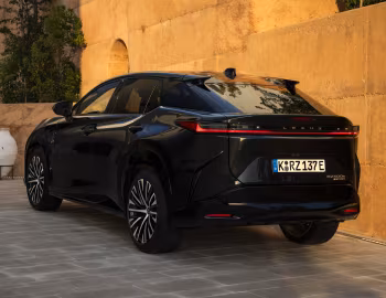 Lexus RZ 500e Luxury [EU-spec] '2025–pr.