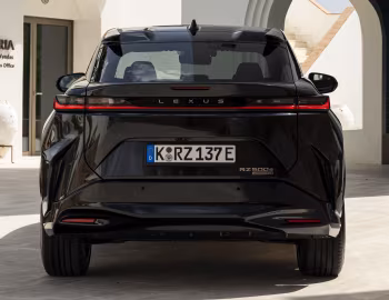 Lexus RZ 500e Luxury [EU-spec] '2025–pr.