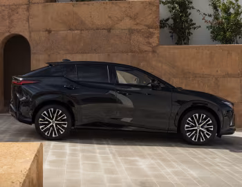 Lexus RZ 500e Luxury [EU-spec] '2025–pr.