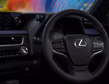 Передня панель Lexus UX 200 [Malaysia] '2019–н.ч.