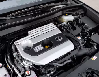 Під капотом Lexus UX 250h [Worldwide] '2018–22