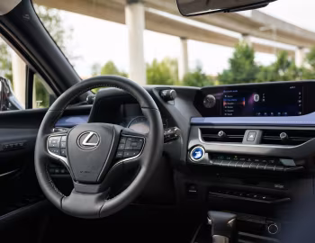 Передня панель 2019–22 Lexus UX 250h [North America] '2018–22