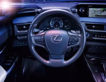 Торпедо Lexus UX 300e [Worldwide] '2020–н.в.