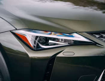 Lexus UX 300e [UK-spec] '2021–pr.