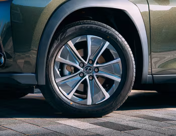 Lexus UX 300e [UK-spec] '2021–pr.