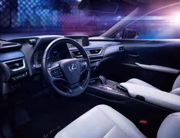 Интерьер Lexus UX 300e [Worldwide] '2020–н.в.