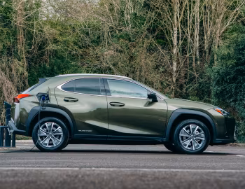 Lexus UX 300e [UK-spec] '2021–pr.
