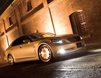 WALD Lexus LS 600h (UVF45) '2007