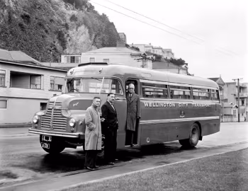 Leyland Comet McWhinnie (C29F) '1951