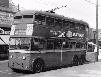 Leyland TTB5 Metro-Cammell [UK-spec] (H40/32R) '12.1941–07.1942