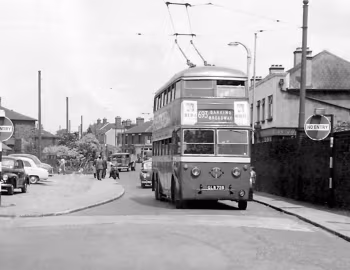 Leyland TTB5 Metro-Cammell [UK-spec] (H40/32R) '12.1941–07.1942