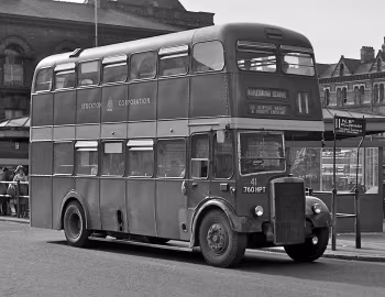 Leyland Titan PD2/40 Weymann [UK-spec] (H35/28R) '1960