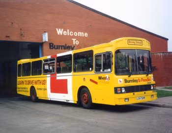 Leyland Leopard PSU5D/5R Wadham Stringer Vanguard [UK-spec] (DP40FA) '1981