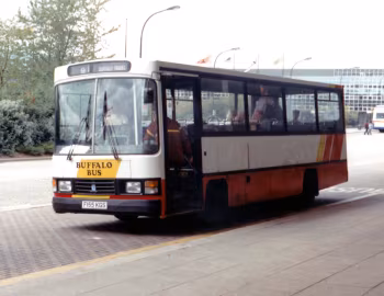 Leyland Swift LBM6T/2RA Wadham Stringer Vanguard II [UK-spec] (B39F) '1988–91