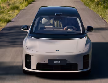 Li i8 '2025–pr.