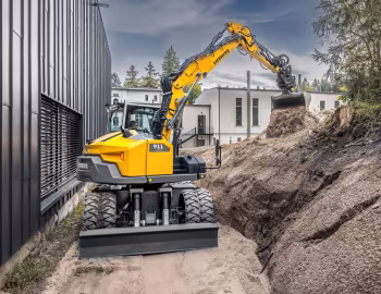 Liebherr A 911 Compact '2025–н.ч.