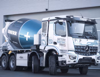 Mercedes-Benz Arocs Battery-Electric Prototype with Liebherr ETM 905 '10.2022