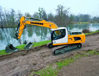 Liebherr R 918 Litronic '2013–17