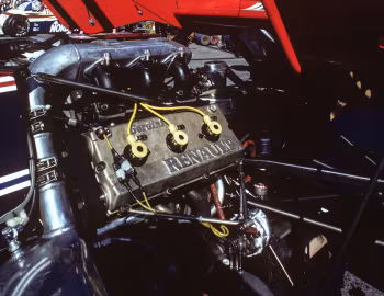 Под капотом Ligier JS23B '1984
