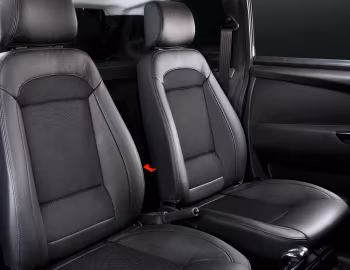 Интерьер Ligier JS50 L '2014–17