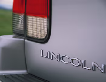 2003–05 Lincoln Aviator '2002–08.2005